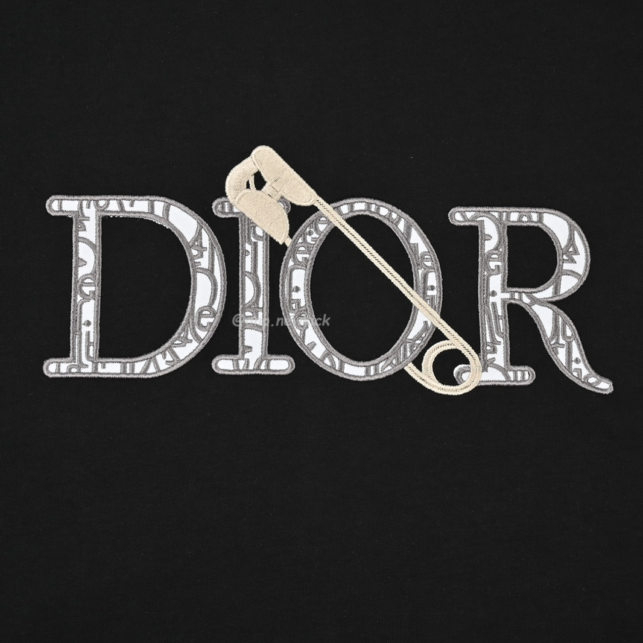 Dior Classic Letter Pin Embroidered Round Neck Short Sleeved T Shirt (7) - newkick.org